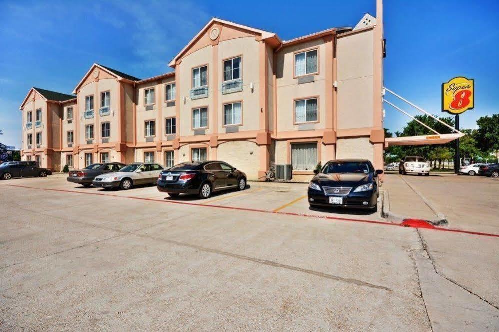Super 8 By Wyndham Irving/Dfw Apt/North Buitenkant foto